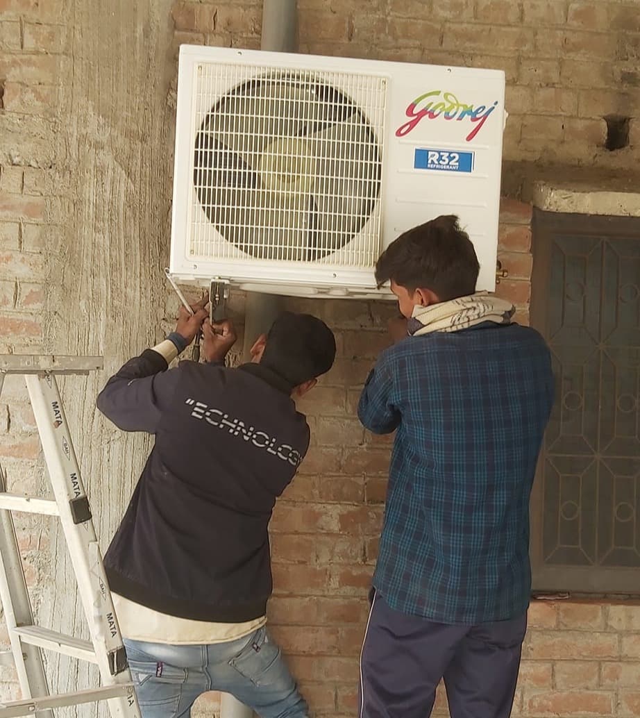 Commercial deep freezer repair
